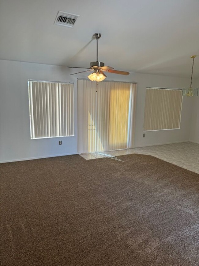 Building Photo - 2 Bedroom located in Sun City Summerlin 55+