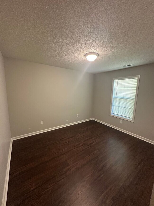 Building Photo - Wintergreen Subdivision
