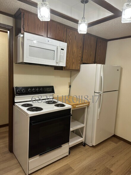 Building Photo - 1736 Sunapple Way