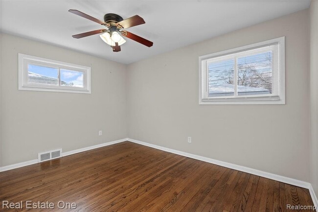 Building Photo - 4114 Lincoln Blvd