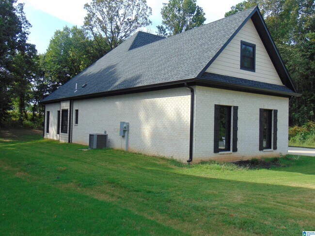 Building Photo - 117 Melbourne Cir