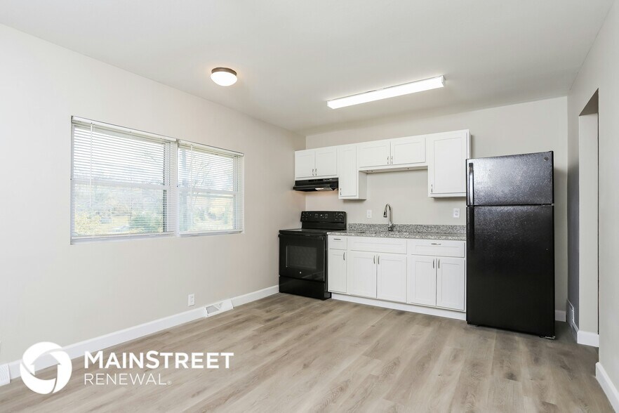 Building Photo - 10310 Monarch Dr