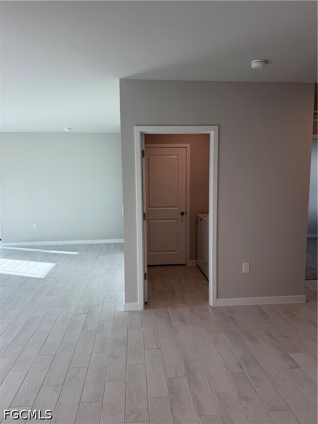Building Photo - 5293 Mulsanne Wy