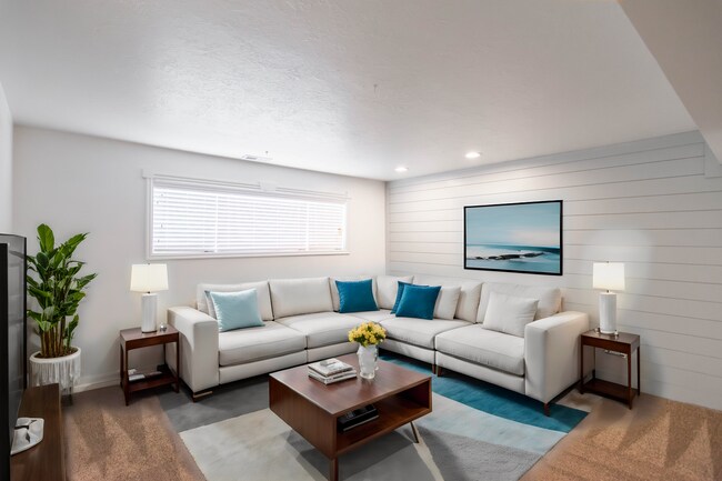Building Photo - Charming 3-Bedroom Home with Spacious Fenced Yard in Prime Location