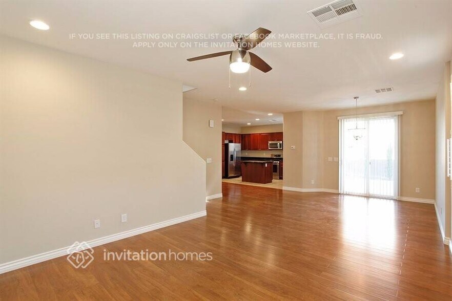 Building Photo - 10541 Danielson Ave