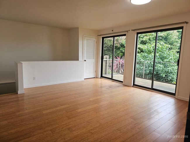 Building Photo - 461 Belvedere St