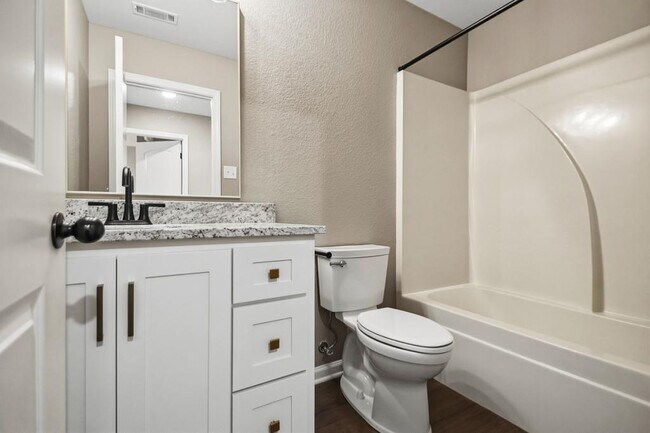 Building Photo - 8908 Teetwood Rd