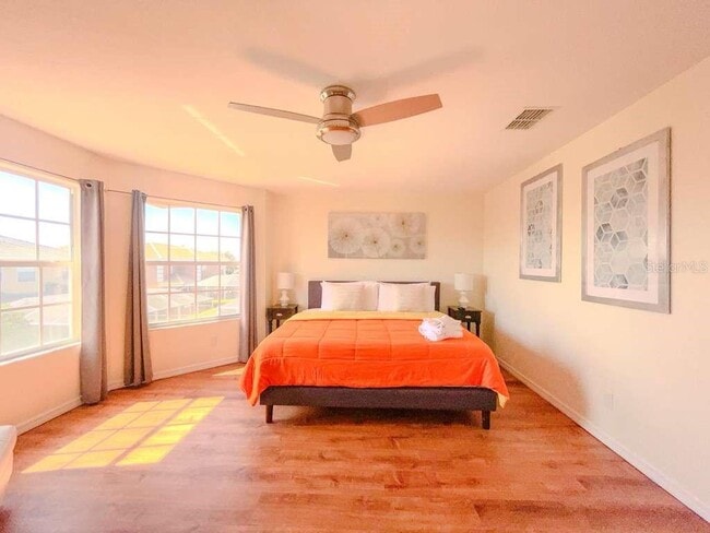 Building Photo - 241 Vista Loop