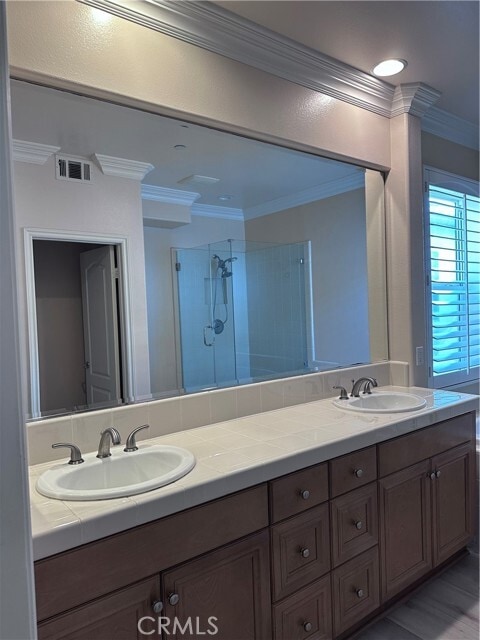 Building Photo - 18729 Sinclair Ln