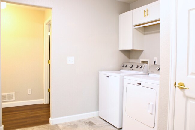 Building Photo - 4713 Spyglass Dr