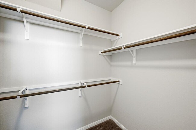 Building Photo - 821 Fortrose Ter