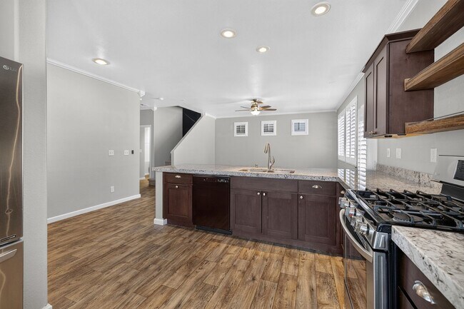 Building Photo - 6777 Wormwood Ln