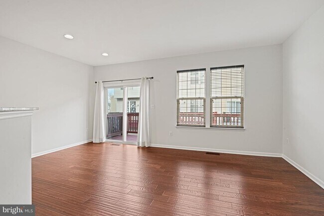 Building Photo - 46223 Wales Terrace