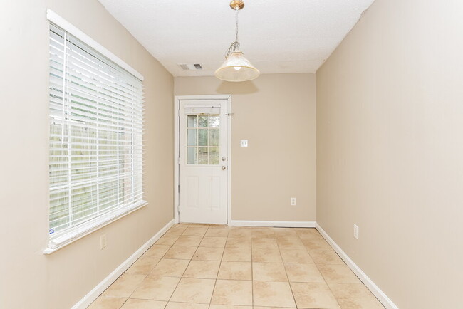 Building Photo - 4341 Barry Meadows Cove