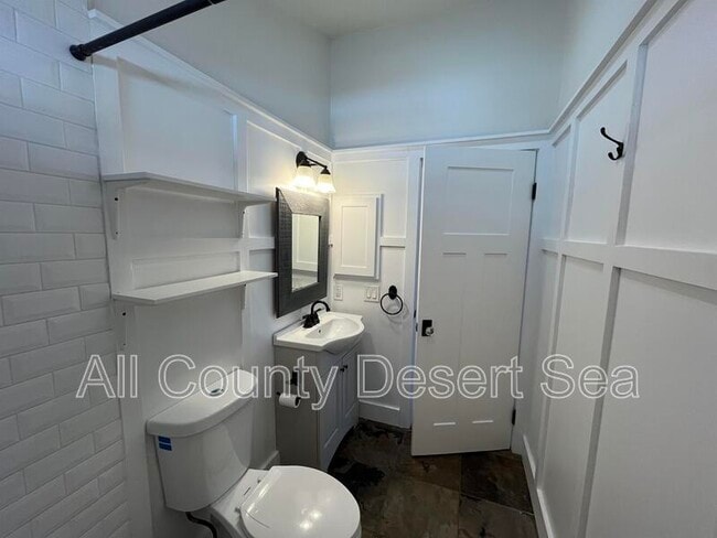 Building Photo - 1103 Sandi Ln