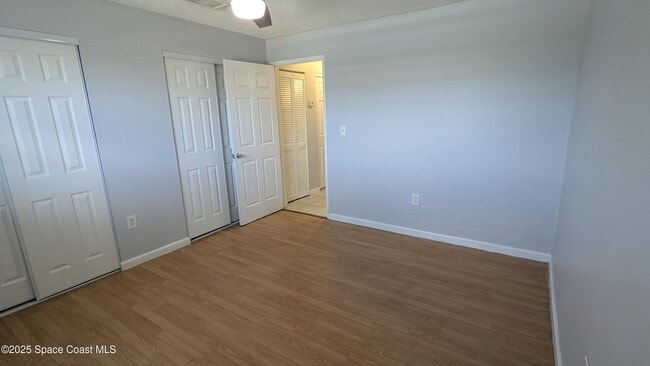 Building Photo - 281 Ulster Ln
