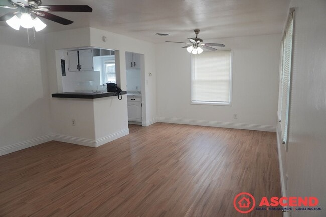Building Photo - Charming Home in Downtown Bakersfield!