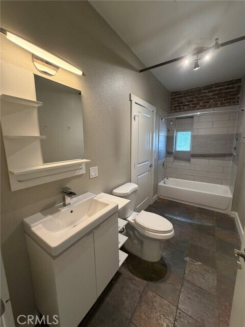 Building Photo - 601 Linden Ave