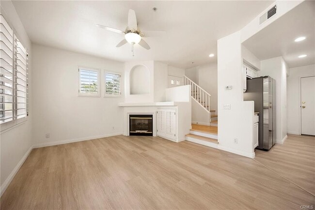 Building Photo - 2479 Sunningdale Dr