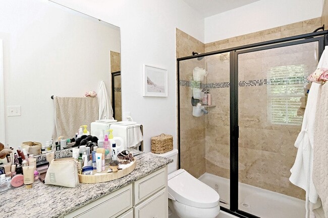 Building Photo - Pet-Friendly Dunlora Forest Townhome With Fenced Yard