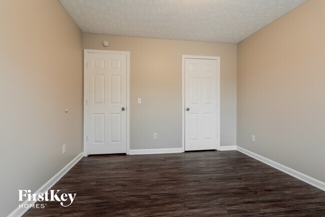 Building Photo - 835 Sweet Mill Ln