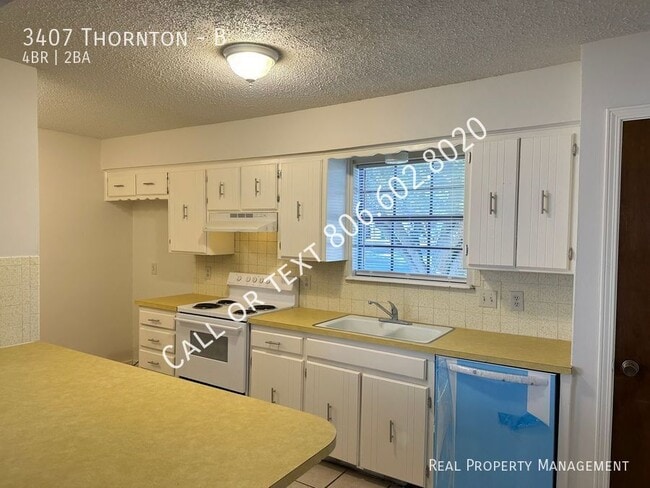 Building Photo - 3407 Thornton-B