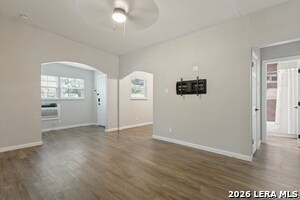 Building Photo - 102 Mace St