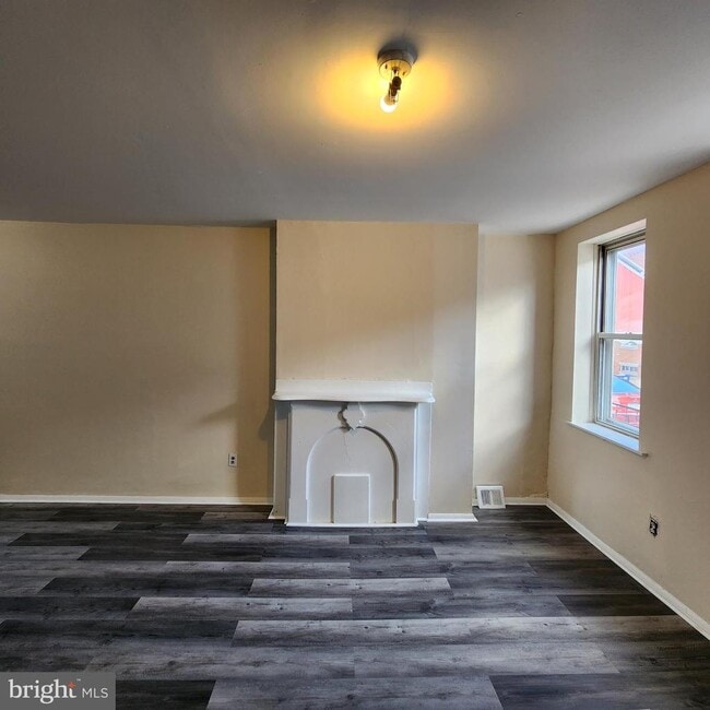 Primary Photo - 2450 N Fairhill St