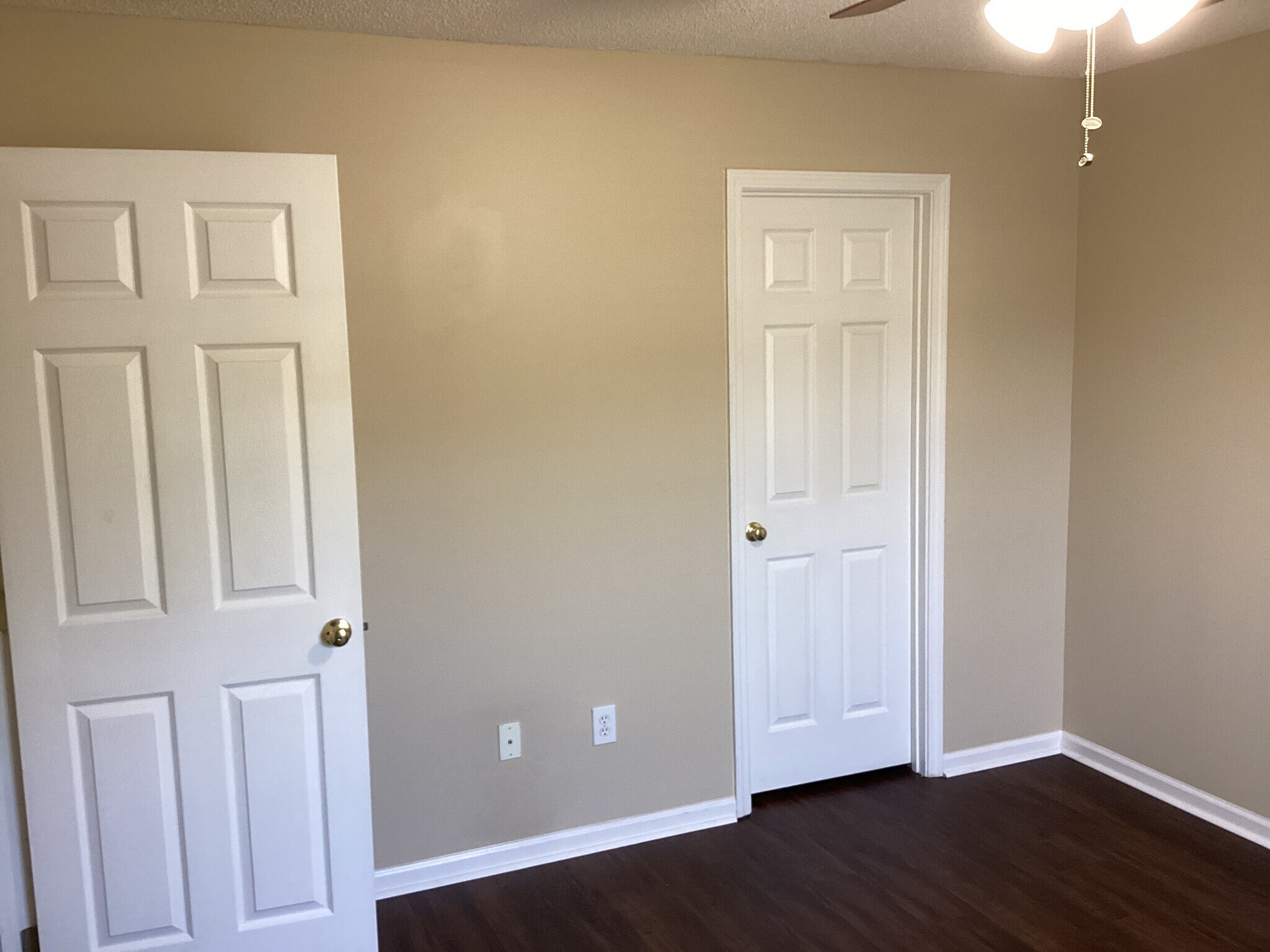 Building Photo - 8565 Chloe Ln