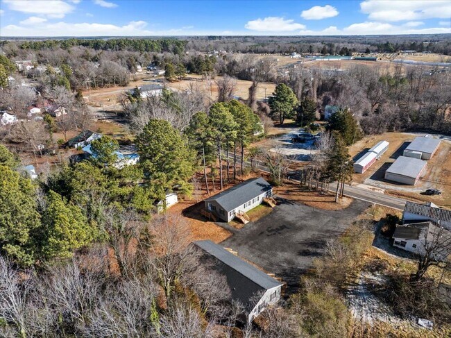 Building Photo - The Home You’ve Been Searching For! *Utilities & Furniture can be added with a rental premium.*