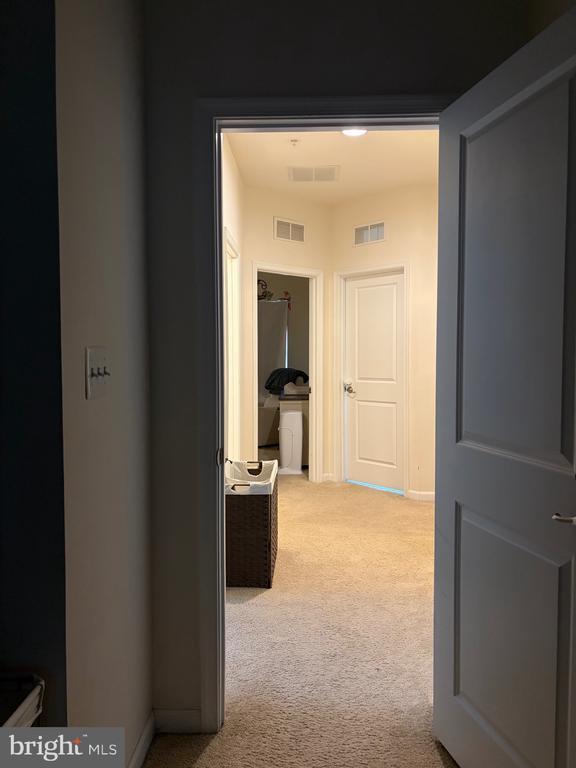 Building Photo - 9449 Virginia Jane Way