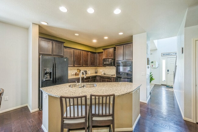 Building Photo - 5153 Chicory Cir