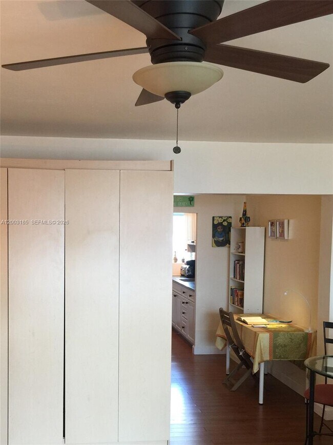 Building Photo - 900 Euclid Ave