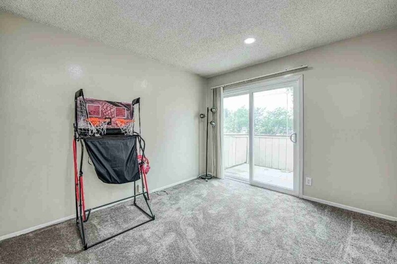 Building Photo - 5138 E Ashlan Ave