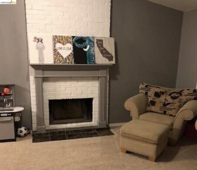 Building Photo - 5250 Riverlake Rd