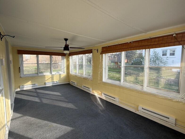 Building Photo - 3345 N 48th Ave