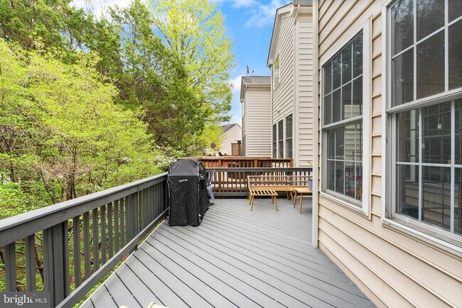 Building Photo - 12922 Starters Ln