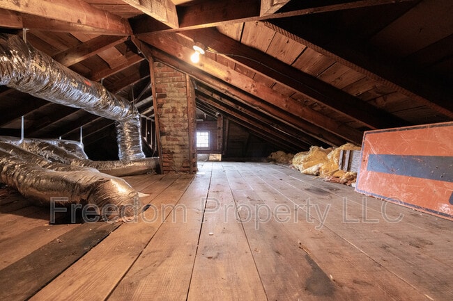 Building Photo - 18 Canal St