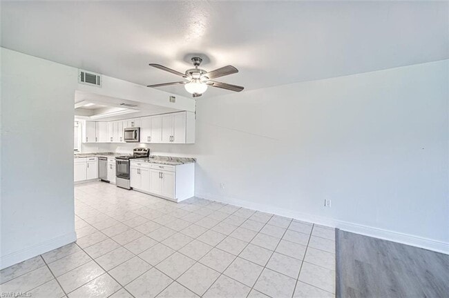 Building Photo - Newly renovated 2 bedroom 2 bathroom 1st f...