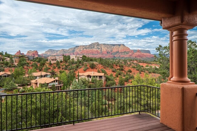 Building Photo - Unfurnished West Sedona Home, 1-year long-...