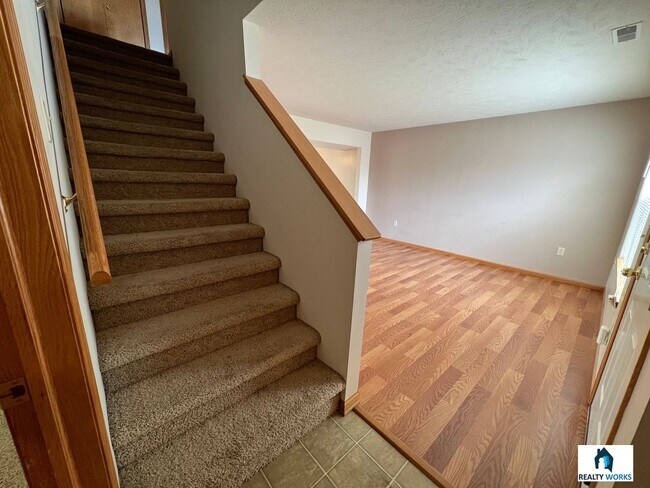 Building Photo - 3 Bedroom townhome available soon!