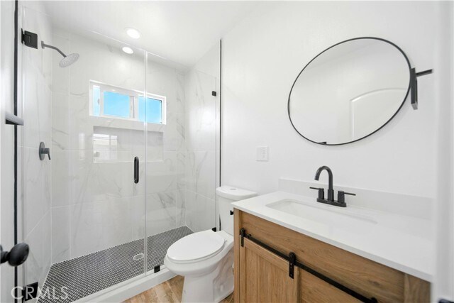 Building Photo - 521 W 78th St