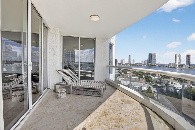 Building Photo - 6000 Island Blvd