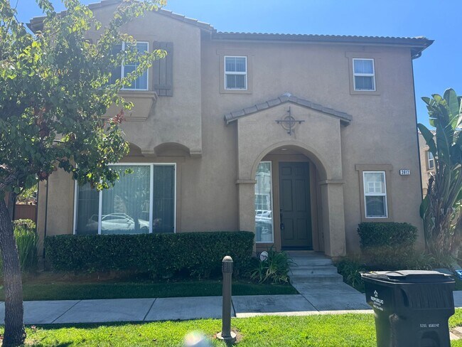 Building Photo - Welcome To Your New Home In Inglewood (Gat...