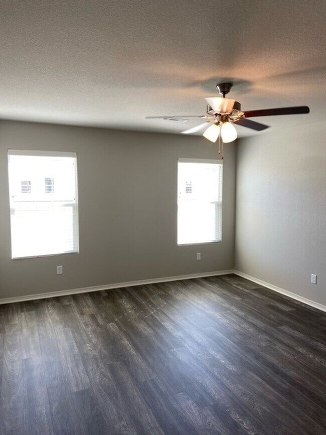 Building Photo - Four Bedroom | Two Bathroom Home in Woods ...