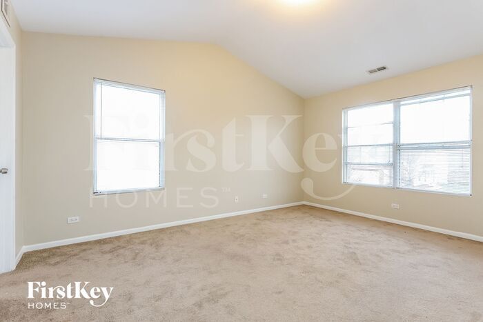 Building Photo - 454 Bluebird Dr