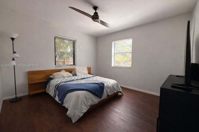 Building Photo - 30 NE 26th St