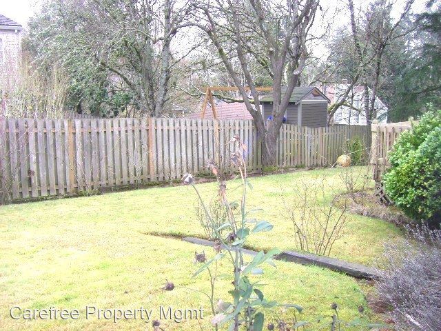 Building Photo - 3 br, 2 bath House - 1474 Greentree Circle