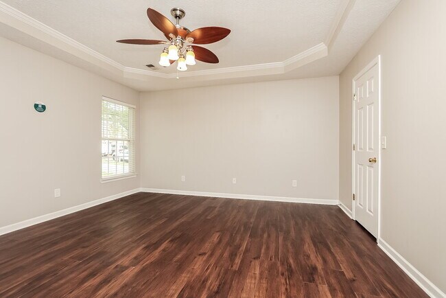 Building Photo - 1301 Connor Ct