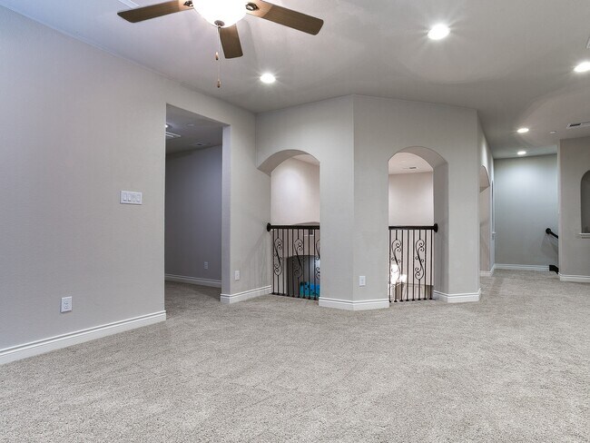 Building Photo - 9018 Meacom Dr